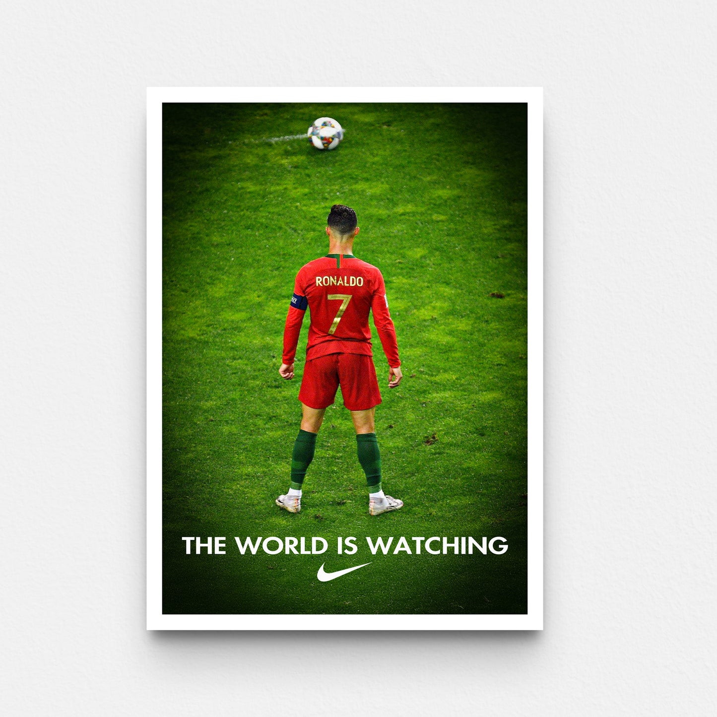 פוסטר רונאלדו- the world is watching