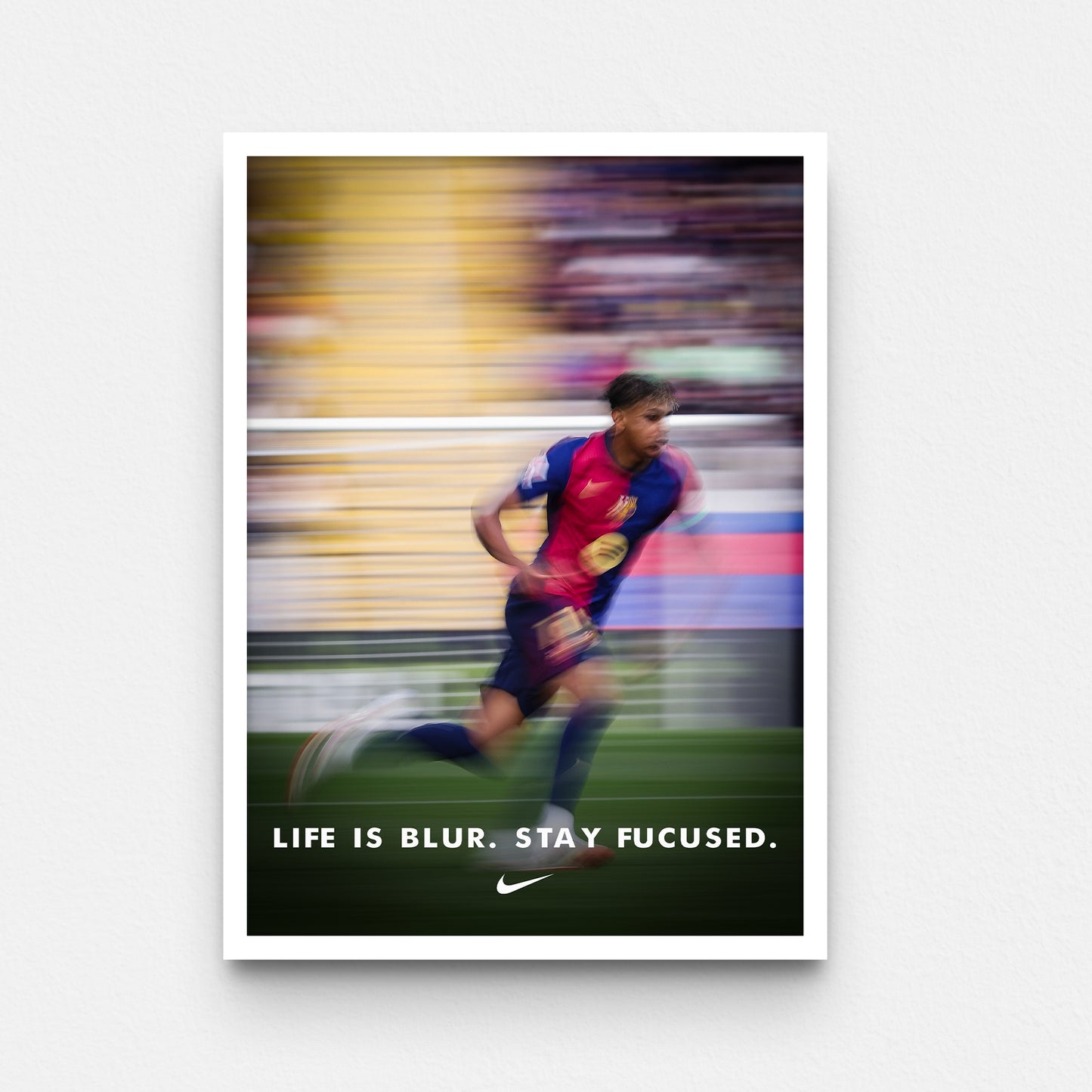 פוסטר לאמין ימאל- life is blur stay fucused